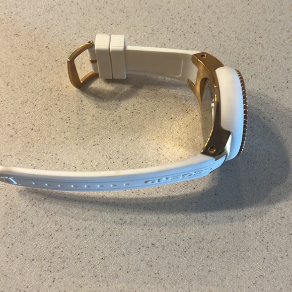 NWOT Swiss Legend ladies oversize watch - Picture 2 of 12